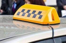 Таксист "Индрайвера" считает, что цена за поездку должна быть как минимум 250 рублей