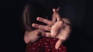 В Якутии отец тушил сигареты об тела своих детей