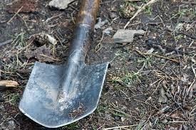 Убил лопатой, тело расчленил и сжег, голову закопал: Якутянин зверски убил сожительницу в порыве ревности