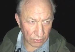 Депутата от КПРФ поймали с тушей лося в багажнике. Видео