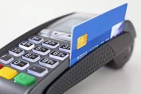 В Верхневилюйском районе мужчина стащил банковскую карту пенсионера и расплачивался ею за алкоголь