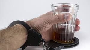 В Усть-Янском улусе малознакомый собутыльник обокрал хозяйку дома