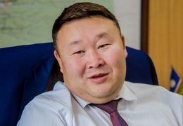 В Якутии средства муниципального бюджета потратят на золотые часы