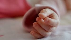 Якутянка обвинила врачей в смерти новорожденного ребенка, потребовав возмещение вреда в размере 2 миллиона рублей