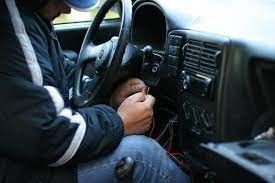 В Томпонском улусе приехавшие из Якутска на заработки двое мужчин совершили кражу и угон