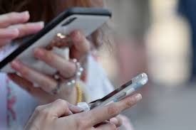 Врач частной клиники и преподаватель университета из Якутска пополнили счета аферистов