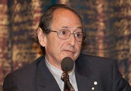 Нобелевский лауреат: Пандемия коронавируса скоро закончится