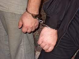 В Якутске трое мужчин избили нового знакомого, отобрали телефон и перевели себе 20 тысяч рублей