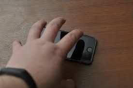 В Якутске сын украл телефон у собственной матери