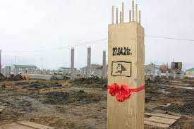 Строительство стадиона в селе Борогонцы идёт по графику