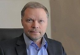 Человек со временем и сам станет искусственным...