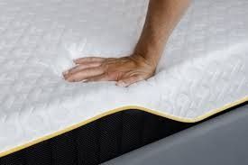 В Якутии аферисты обещали излечение от всех болезней с помощью "чудо-матраса" за 140 тысяч рублей