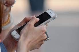 С жительницы Якутска суд взыскал более 210 тысяч рублей за оскорбление девушки в мессенджере