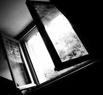 В Якутске следователь предотвратил трагедию: Две маленькие девочки могли упасть с девятого этажа