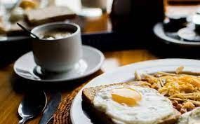 Житель Якутии жестоко избил палкой родную дочь из-за неприготовленного завтрака