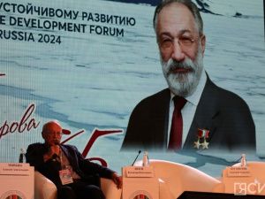 Молодежь Якутии познакомили с выдающимся полярником России Артуром Чилингаровым