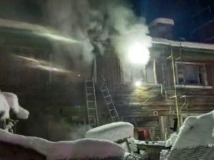 В Якутске на пожаре погибли двое мужчин