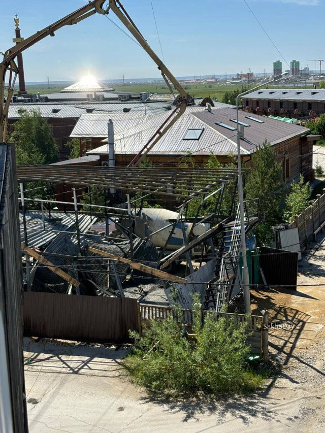 ЖУТКОЕ ЧП: Незаконная стройка депутата Владимира Федорова рухнула, чуть не убив рабочих