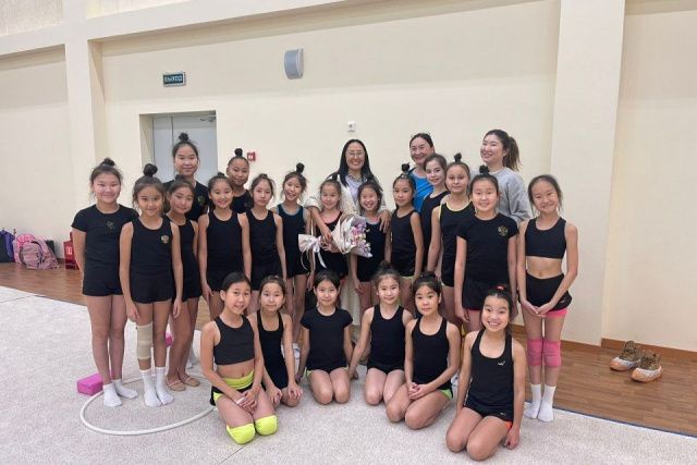 В самой большой школе Якутска открыли зал для занятий художественной гимнастикой