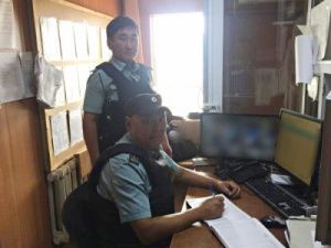 Находящийся в розыске житель Якутии пришел в суд и был задержан судебными приставами