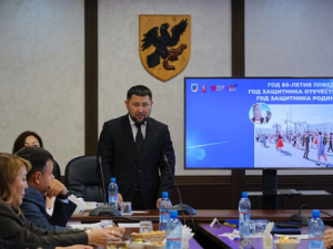 Евгений Григорьев встретился с главными врачами медицинских учреждений Якутска