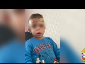 Дело матери и сожителя, обвиняемых в истязании 6-летнего мальчика, передано в суд