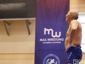 Брат чемпиона мира и непобедимый Ветров: чемпионат Якутска выявил сильнейших мас-рестлеров