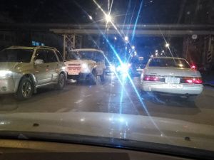 Ведущие «Орла и решки» спрятали 100 долларов на берегу озера Сайсары