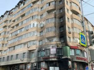 В Якутске в результате ночного пожара в 10-этажном доме пострадал один человек