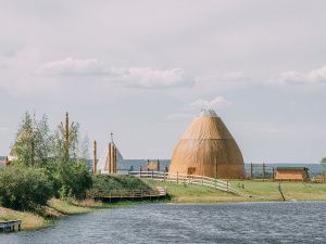 Евгений Григорьев осмотрел ход подготовки к «Ысыаху Туймаады» в местности Ус Хатын