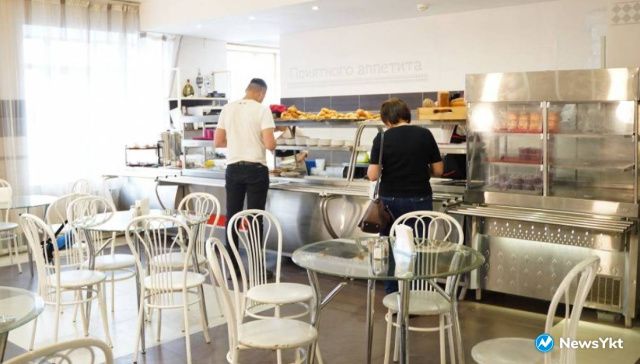 В Якутии с 20 октября введут систему QR-кодов. Ходить в кафе, кинотеатры и спортзалы можно только привитым или переболевшим ковидом