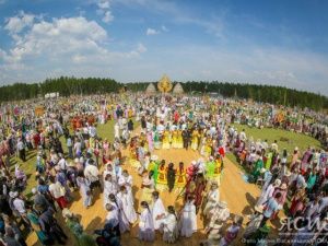 Ысыах Олонхо в Намцах открыли масштабной постановкой о героях якутского эпоса