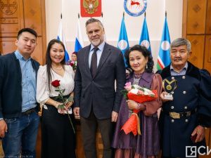 Матерям Якутии вручили госнаграды с денежным вознаграждением до одного миллиона рублей