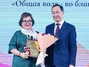 Айсен Николаев поблагодарил участниц Съезда  женщин Якутии  