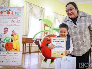 Семья из Якутска победила на «ОТОН.фесте» и получила сертификат на путешествие в 300 тысяч рублей