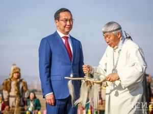 Айсена Николаева благословили