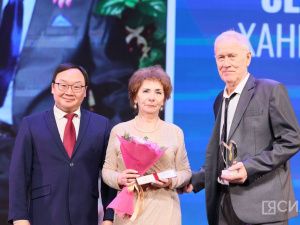 Самым активным семьям Якутии вручили награды на завершающем мероприятии Года семьи