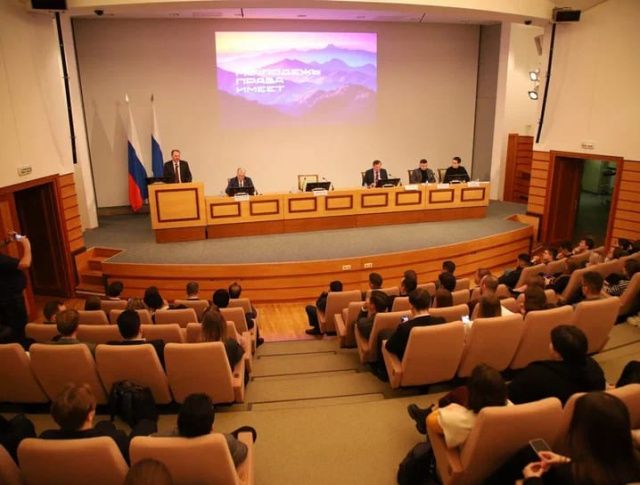 Якутяне участвуют в XV съезде молодежных правительств Российской Федерации