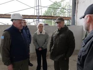 Юрий Трутнев проверил ход восстановительных работ на подшефных Дальнему Востоку территориях ДНР