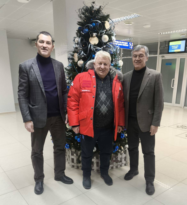 Владимир Мышкин: Легенда хоккея на Кубке мэра Якутска!