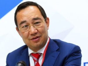 Айсен Николаев принял участие в работе Московского финансового форума-2019