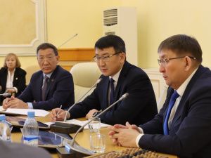 Коллективу министерства культуры и духовного развития Якутии представили нового руководителя