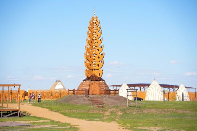 Подготовку к национальному празднику «Ысыах Туймаады» обсудили на выездном совещании