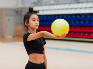 Мастер спорта России Наталья Белугина провела мастер-класс для юных гимнасток Якутии