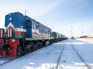 АО «АК «ЖДЯ» ежесуточно публикует на своем сайте информацию о наличии и  местонахождении социально значимых грузов