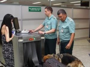 Житель Якутии купил в Китае жене целый гардероб, но суд конфисковал все вещи