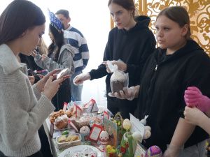 Студенты медицинских колледжей Якутии помогают бойцам СВО и их семьям