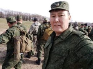 Попка корейца от коммуниста не пострадала