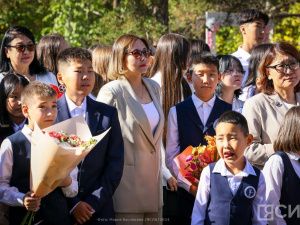 Учеников и студентов Высшей школы музыки поздравили в День знаний