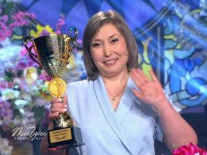 Ленчанка Елена Белоглазова стала победителем праздничного выпуска программы «Поле Чудес»!